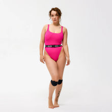 Lataa kuva Galleria-katseluun, Queen kneepads -Slides nude black