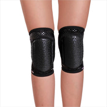 Lataa kuva Galleria-katseluun, Queen kneepads - Wild Black Grip