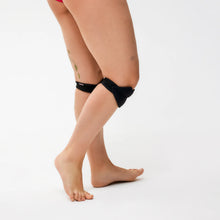 Lataa kuva Galleria-katseluun, Queen kneepads -Slides nude black - TULOSSA MAALISKUUSSA
